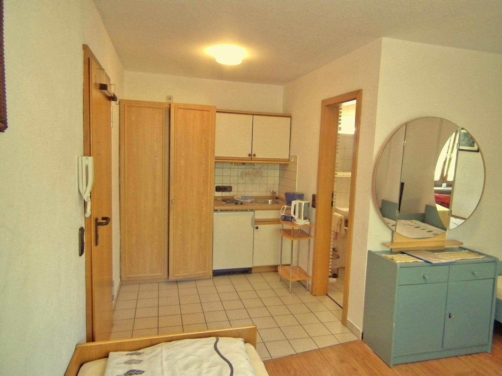 Gaestehaus Zur Faerbe Apartments Oberstdorf Bilik gambar