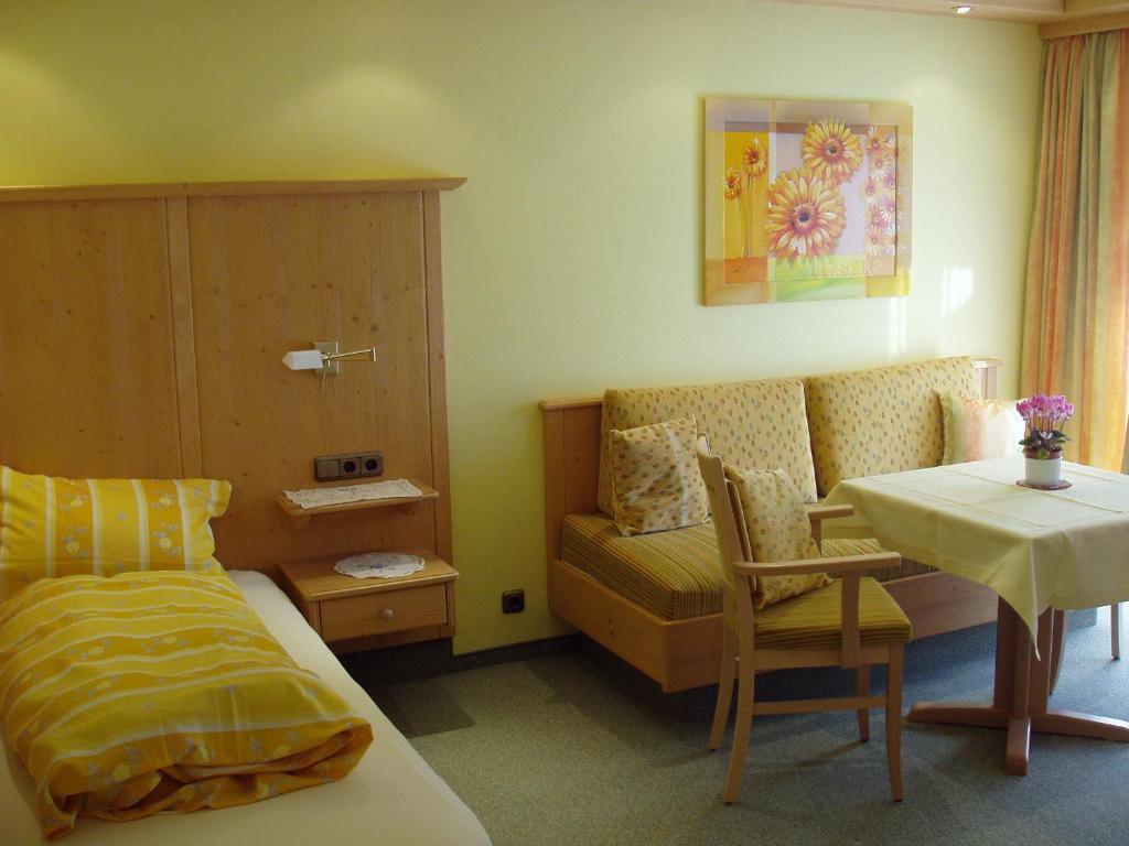 Gaestehaus Zur Faerbe Apartments Oberstdorf Bilik gambar